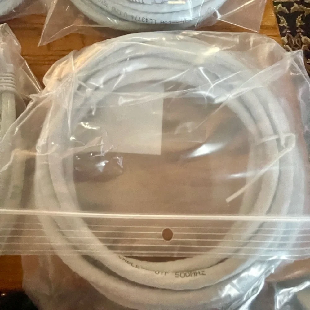 7 foot White Snagless Cat 6 Network Cable, Package of 6